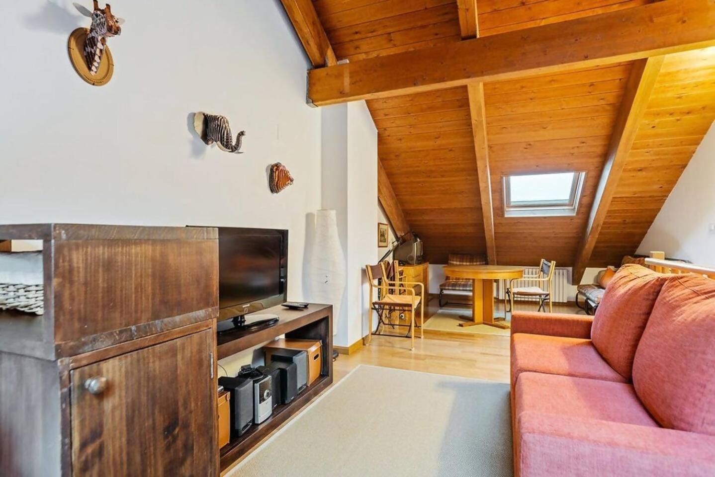 Austen Precioso Chalet En Формигал Екстериор снимка