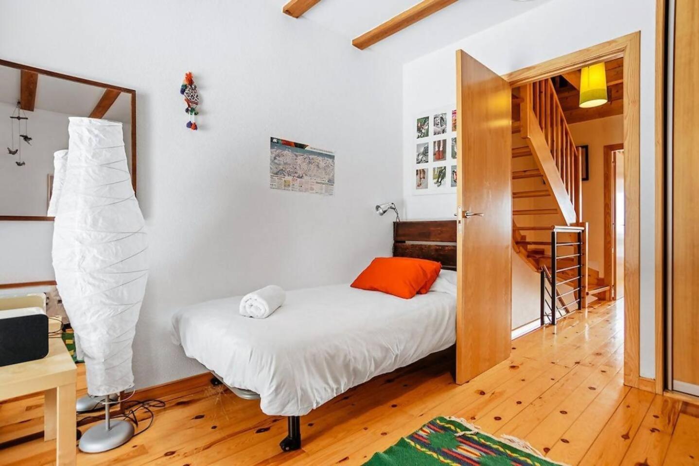 Austen Precioso Chalet En Формигал Екстериор снимка